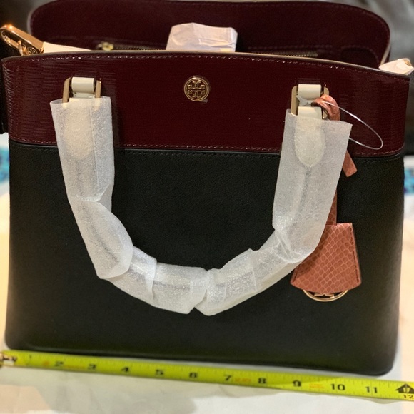 NWT! Tory Burch Robinson triple compartment tote - Picture 7 of 7
